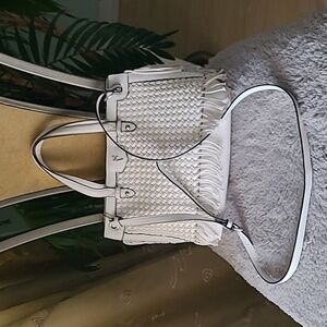 Simply Vera Vang Crossbody Bag ❤️